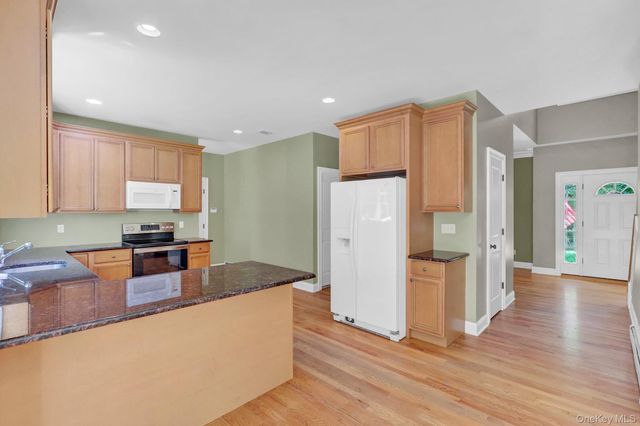 130 Mill Road, Yaphank, NY 11980