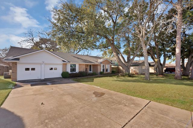 4018 Lynbrook Lane, Arlington, TX 76015