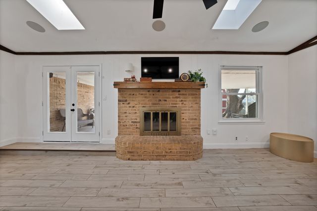 4018 Lynbrook Lane, Arlington, TX 76015