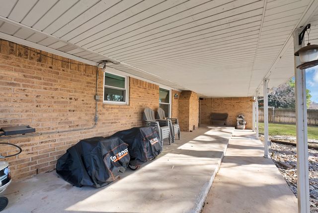 4018 Lynbrook Lane, Arlington, TX 76015