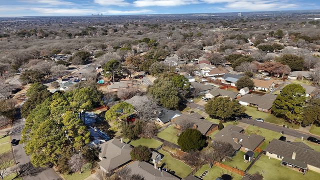 4018 Lynbrook Lane, Arlington, TX 76015