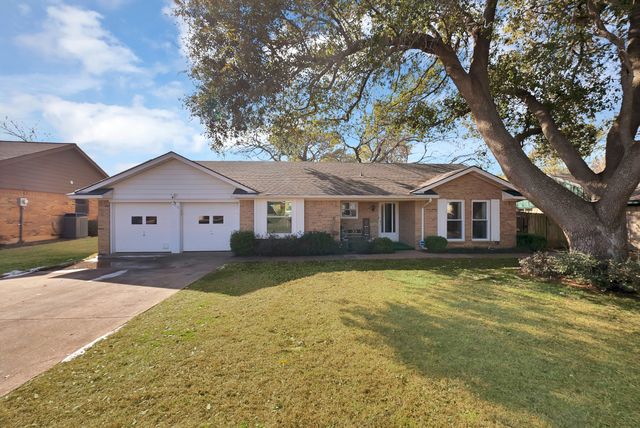 4018 Lynbrook Lane, Arlington, TX 76015