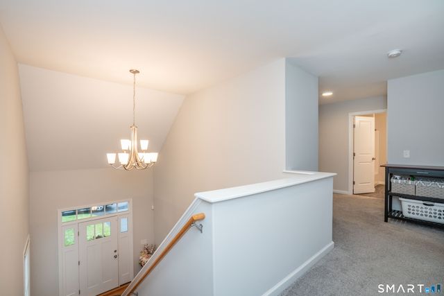 24 Hendricks Lane, Simsbury, CT 06070