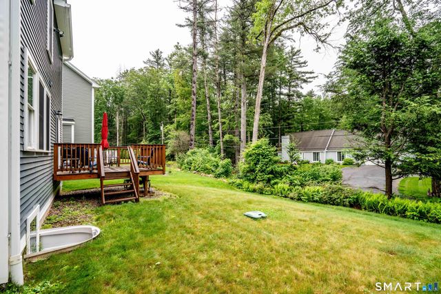 24 Hendricks Lane, Simsbury, CT 06070