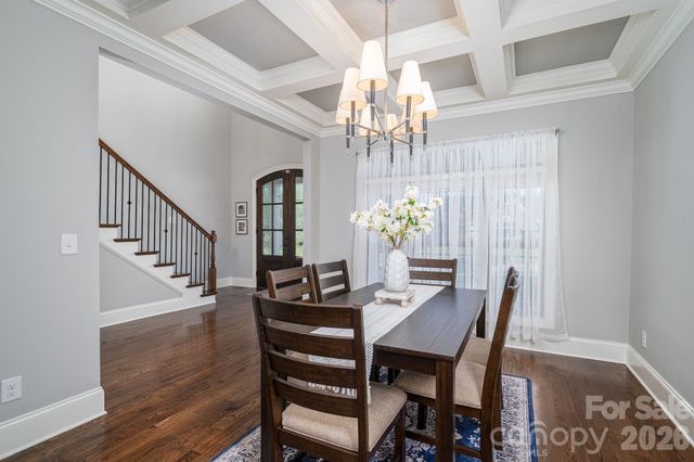708 Players Ridge Road, Hickory, NC 28601