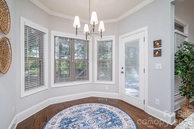 708 Players Ridge Road, Hickory, NC 28601