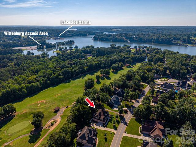 708 Players Ridge Road, Hickory, NC 28601