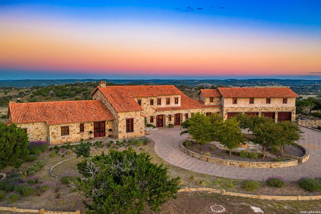 250 HIDDEN HILLS RANCH, Camp Verde, TX 78010
