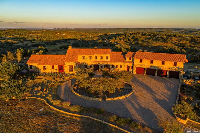 250 HIDDEN HILLS RANCH, Camp Verde, TX 78010