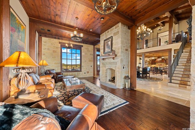 250 HIDDEN HILLS RANCH, Camp Verde, TX 78010