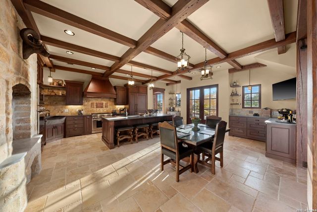 250 HIDDEN HILLS RANCH, Camp Verde, TX 78010