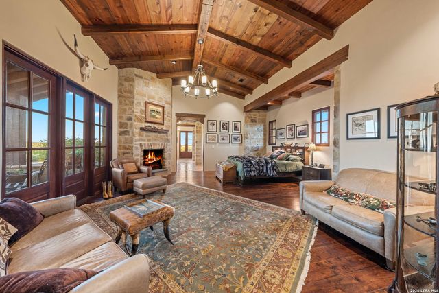 250 HIDDEN HILLS RANCH, Camp Verde, TX 78010