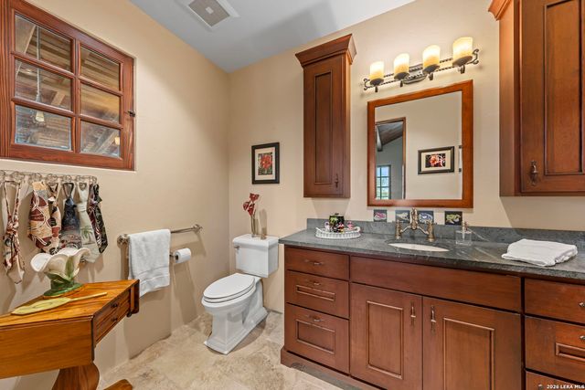 250 HIDDEN HILLS RANCH, Camp Verde, TX 78010