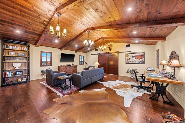 250 HIDDEN HILLS RANCH, Camp Verde, TX 78010