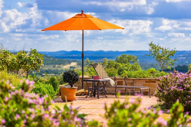 250 HIDDEN HILLS RANCH, Camp Verde, TX 78010