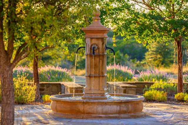 250 HIDDEN HILLS RANCH, Camp Verde, TX 78010