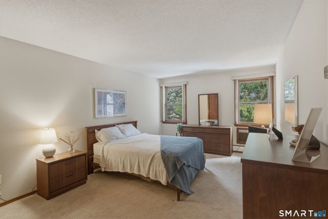 15 Potter Crossing 15, Wethersfield, CT 06109