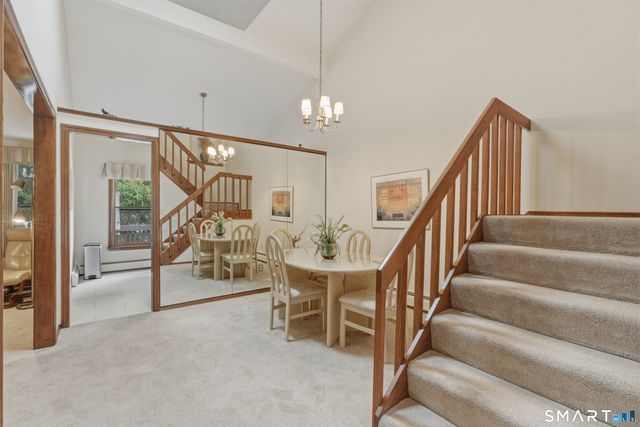 15 Potter Crossing 15, Wethersfield, CT 06109