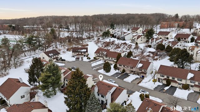 15 Potter Crossing 15, Wethersfield, CT 06109