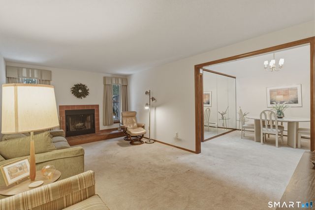 15 Potter Crossing 15, Wethersfield, CT 06109