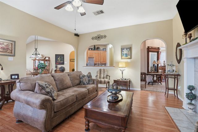 901 Dylan Court, Burleson, TX 76028