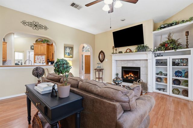 901 Dylan Court, Burleson, TX 76028