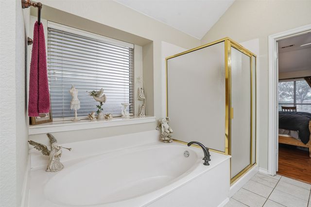 901 Dylan Court, Burleson, TX 76028