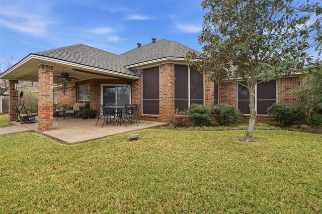 901 Dylan Court, Burleson, TX 76028