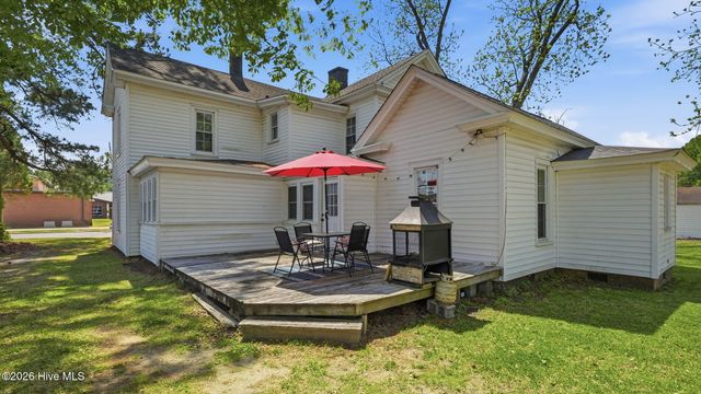 227 Blount Street, Winterville, NC 28590