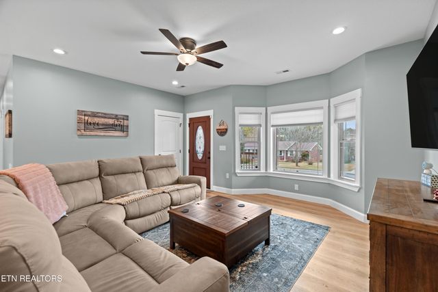 1887 Bluebird Circle, Morristown, TN 37814