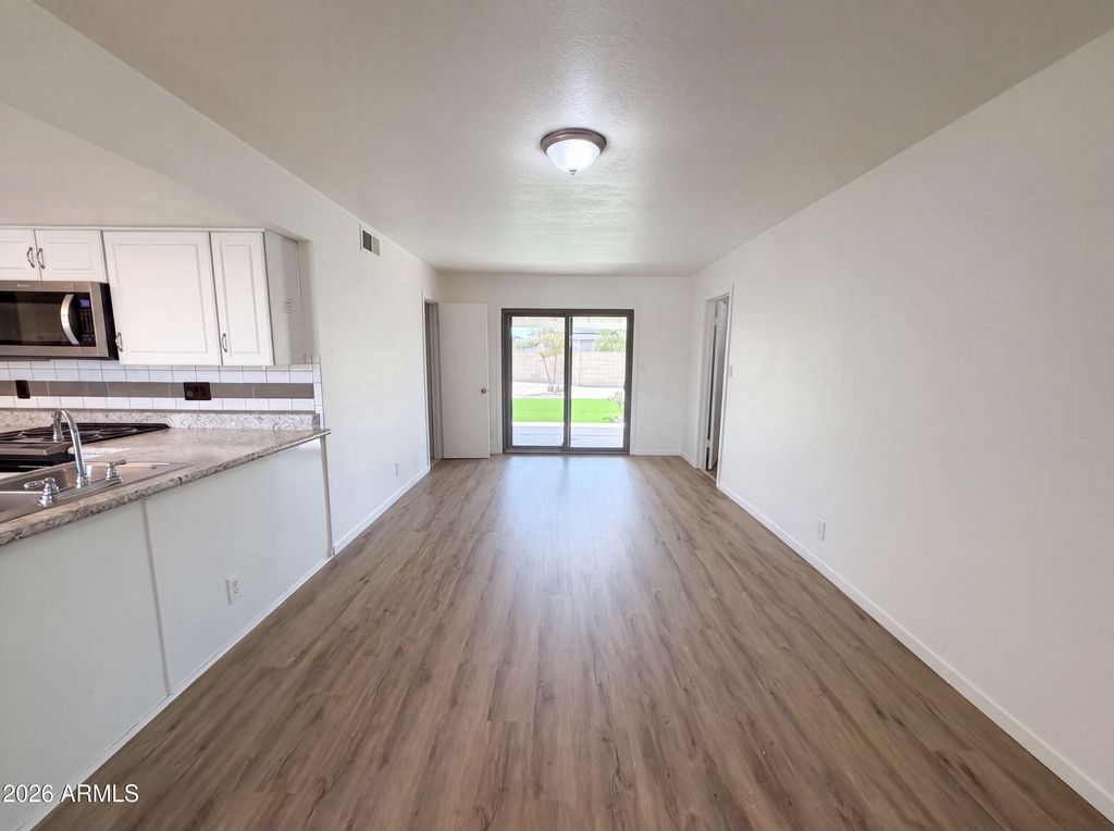19825 N 5TH Drive, Phoenix, AZ 85027 — photo 3