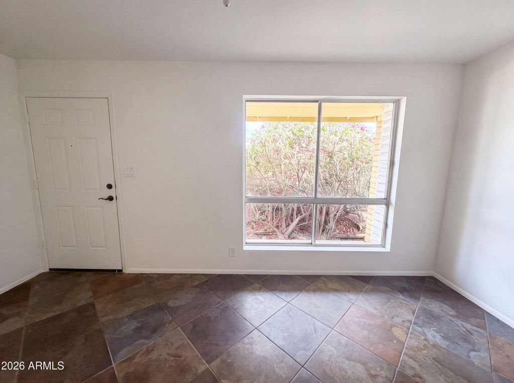 19825 N 5TH Drive, Phoenix, AZ 85027 — photo 4