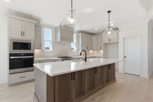 207 Phillips Bend, Spring Hill, TN 37174