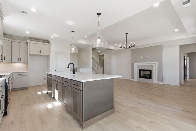207 Phillips Bend, Spring Hill, TN 37174