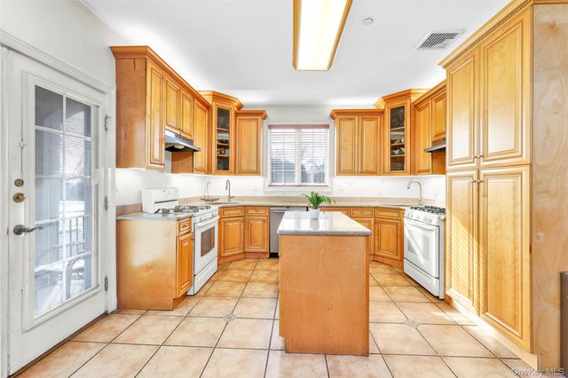 188 Bates Drive, Monsey, NY 10952