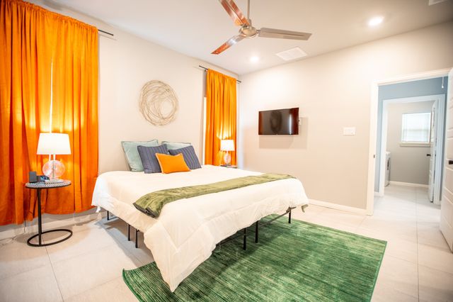 836 E Maddox Avenue, Fort Worth, TX 76104