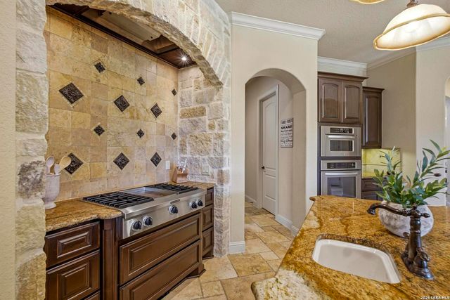 27107 Rockwall Parkway, New Braunfels, TX 78132