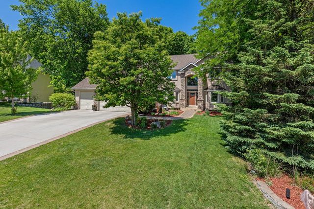 1228 Wildwood Way, Chaska, MN 55318