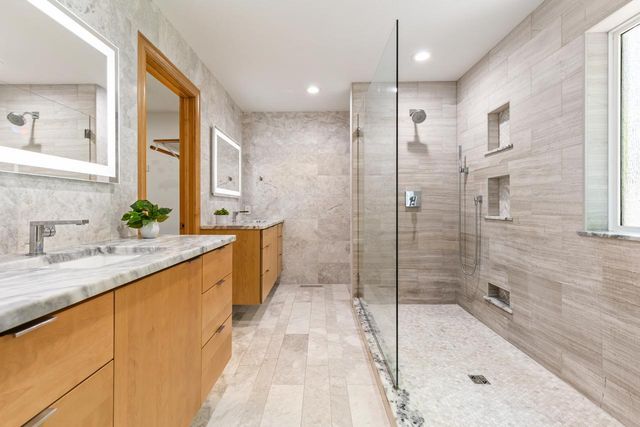 1228 Wildwood Way, Chaska, MN 55318