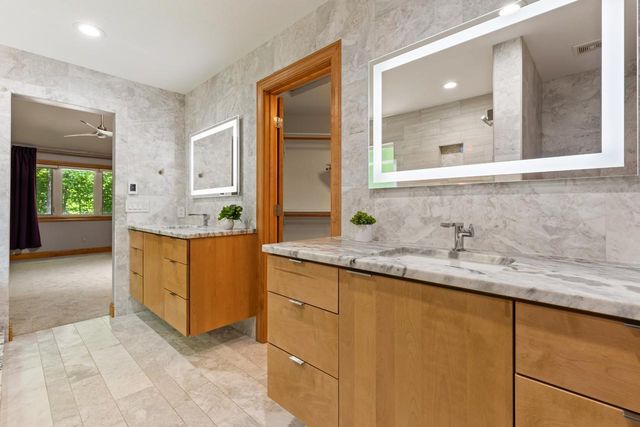 1228 Wildwood Way, Chaska, MN 55318