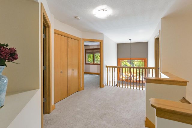 1228 Wildwood Way, Chaska, MN 55318