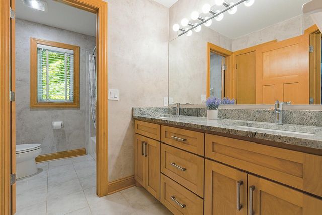 1228 Wildwood Way, Chaska, MN 55318