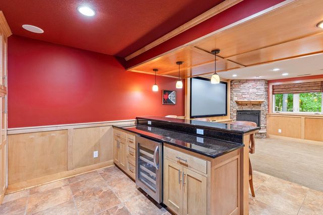1228 Wildwood Way, Chaska, MN 55318