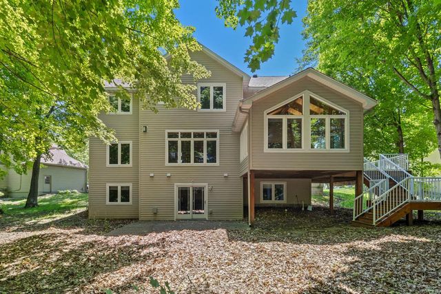 1228 Wildwood Way, Chaska, MN 55318