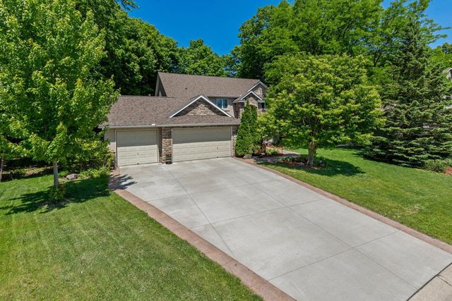 1228 Wildwood Way, Chaska, MN 55318