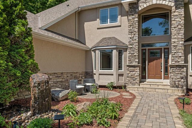1228 Wildwood Way, Chaska, MN 55318