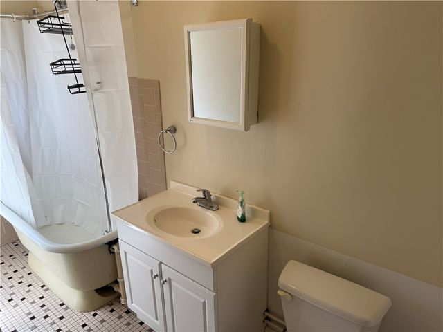 690 Elm Street Street 2R, Woonsocket, RI 02895