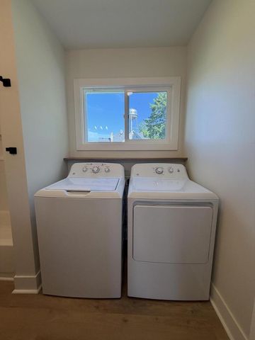 59 E Walworth AVENUE, Delavan, WI 53115