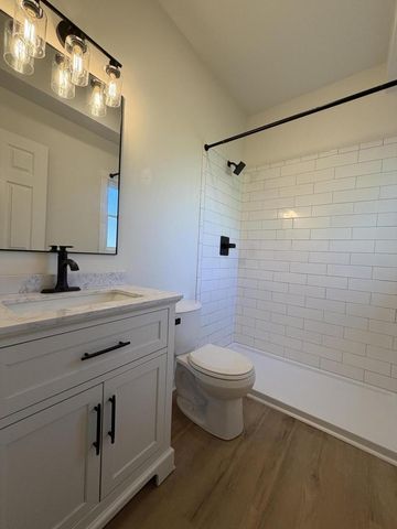59 E Walworth AVENUE, Delavan, WI 53115
