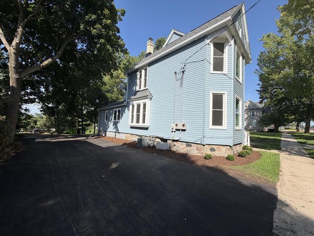 59 E Walworth AVENUE, Delavan, WI 53115